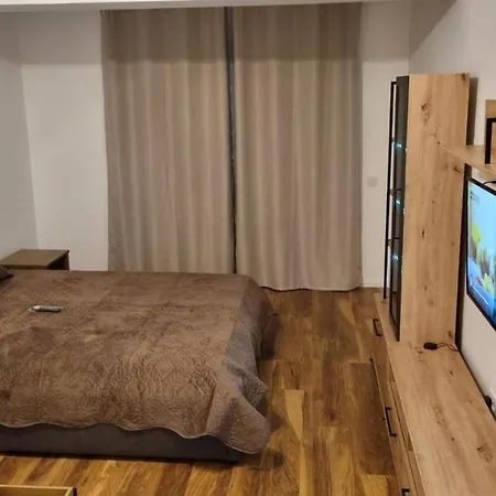 Coresi Luxury Sinuhe Residents For 4 Apartment