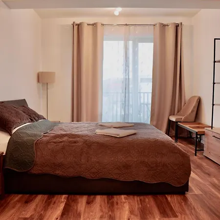 Apartment Coresi Luxury Sinuhe Residents For 4 *