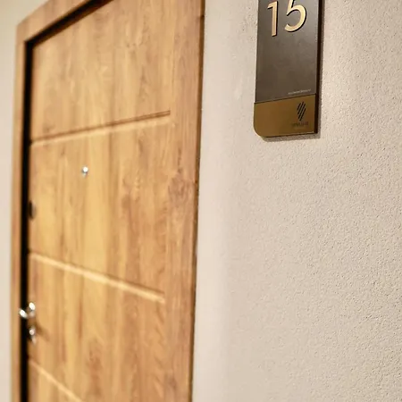 Apartment Coresi Luxury Sinuhe Residents For 4